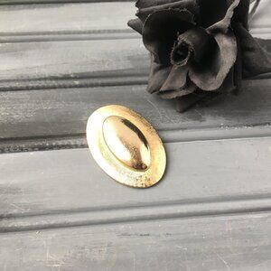 Gold Metal Collar Clip